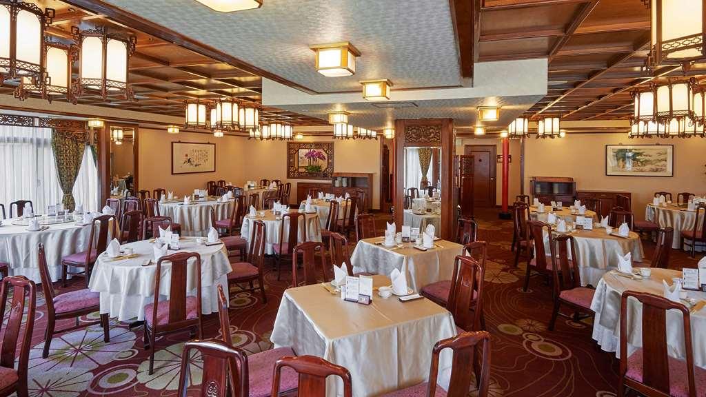 The Howard Plaza Hotel Тайбэй Ресторан фото Interior of the restaurant