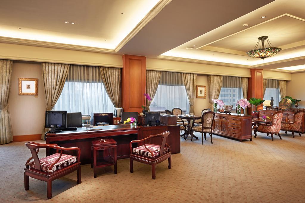 The Howard Plaza Hotel Тайбэй Экстерьер фото Business Center
